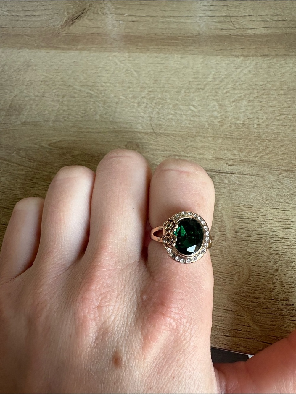 Gold-Tone Ring with Emerald Green Center Stone - Picture 7 of 7